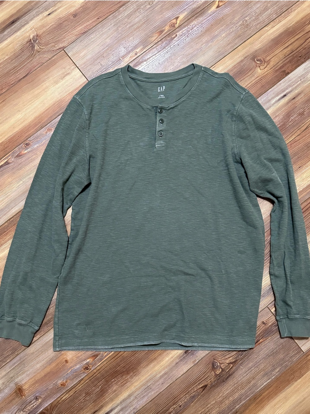 GAP Men's Dark Olive Green Long Sleeve Henley